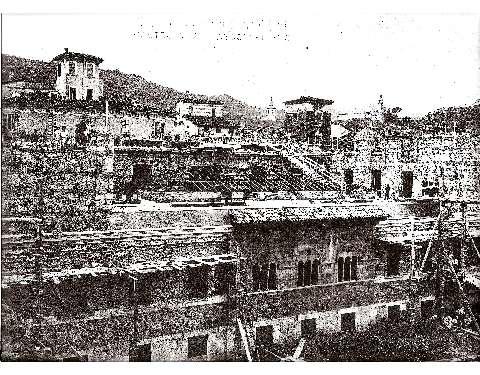 Costruzione del palazzo per la sede della Cassa di risparmio di Ascoli Piceno,realizzata da Giuseppe Maria Matricardi nel 1912-13 su progetto dell’arch. Bazzani