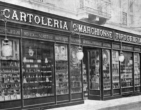 Il nuovo negozio inaugurato nel 1896 nell’appena edificato palazzo Marchionne