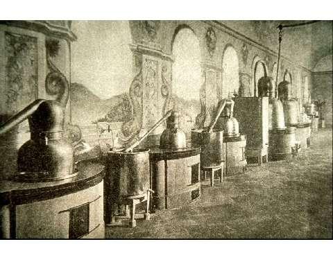 Antica Distilleria, da un catalogo del 1911 dei prodotti della Farmacia