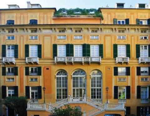 Il palazzo della sede di Genova