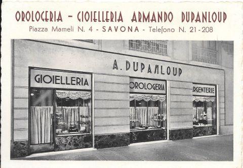 Cartolina raffigurante il negozio di piazza Mameli, anni Cinquanta