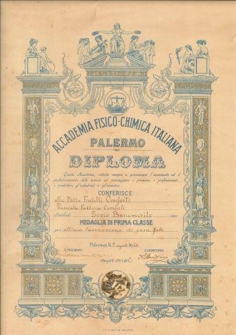 Diploma di socio benemerito con Medaglia di prima classe conferito dall'Accademia Fisico-chimica Italiana nel 1920