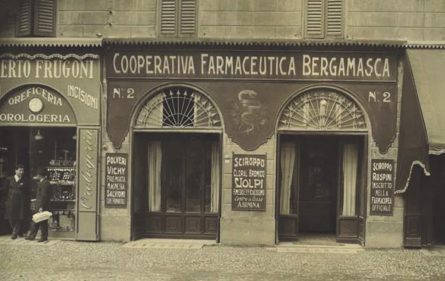 La prima sede in Porta Nuova, anni Venti del Novecento