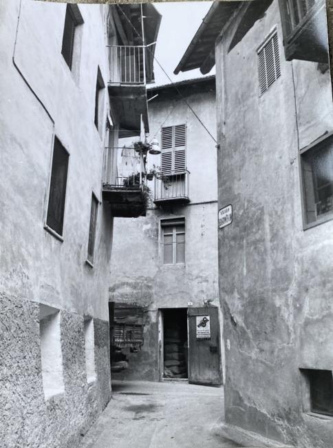 L'ingresso del magazzino da via Saluzzo, Cuneo, anni Cinquanta
