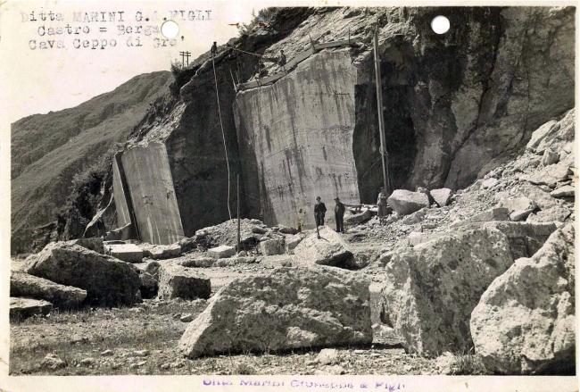 Cava Marini di Ceppo di Grè (pietra naturale di colore grigio azzurro), anni Trenta  