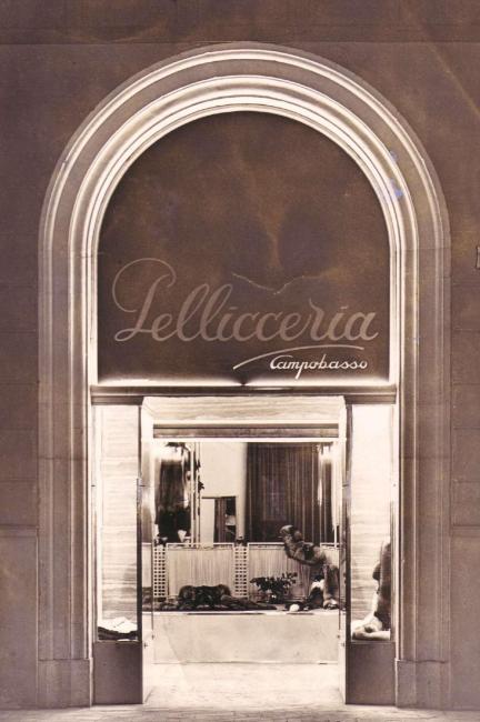 Il negozio di via Sparano, 117 a Bari, 1946 