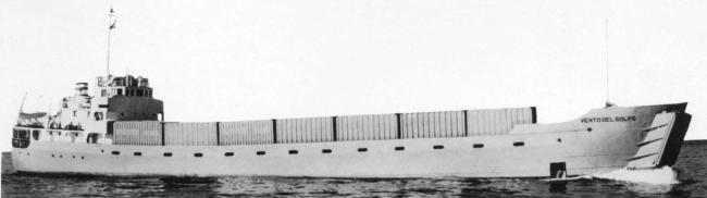 La nave "Vento del Golfo" con la quale Grendi inaugura un nuovo servizio di trasporto container tra Genova e la Sardegna nella primavera del 1967