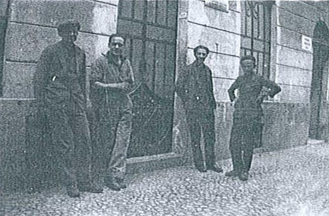 La bottega in via Amedeo Rossi nel 1947