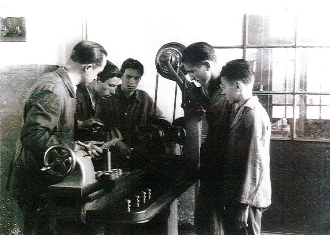 Addestramento giovani maestranze (anni trenta-quaranta)